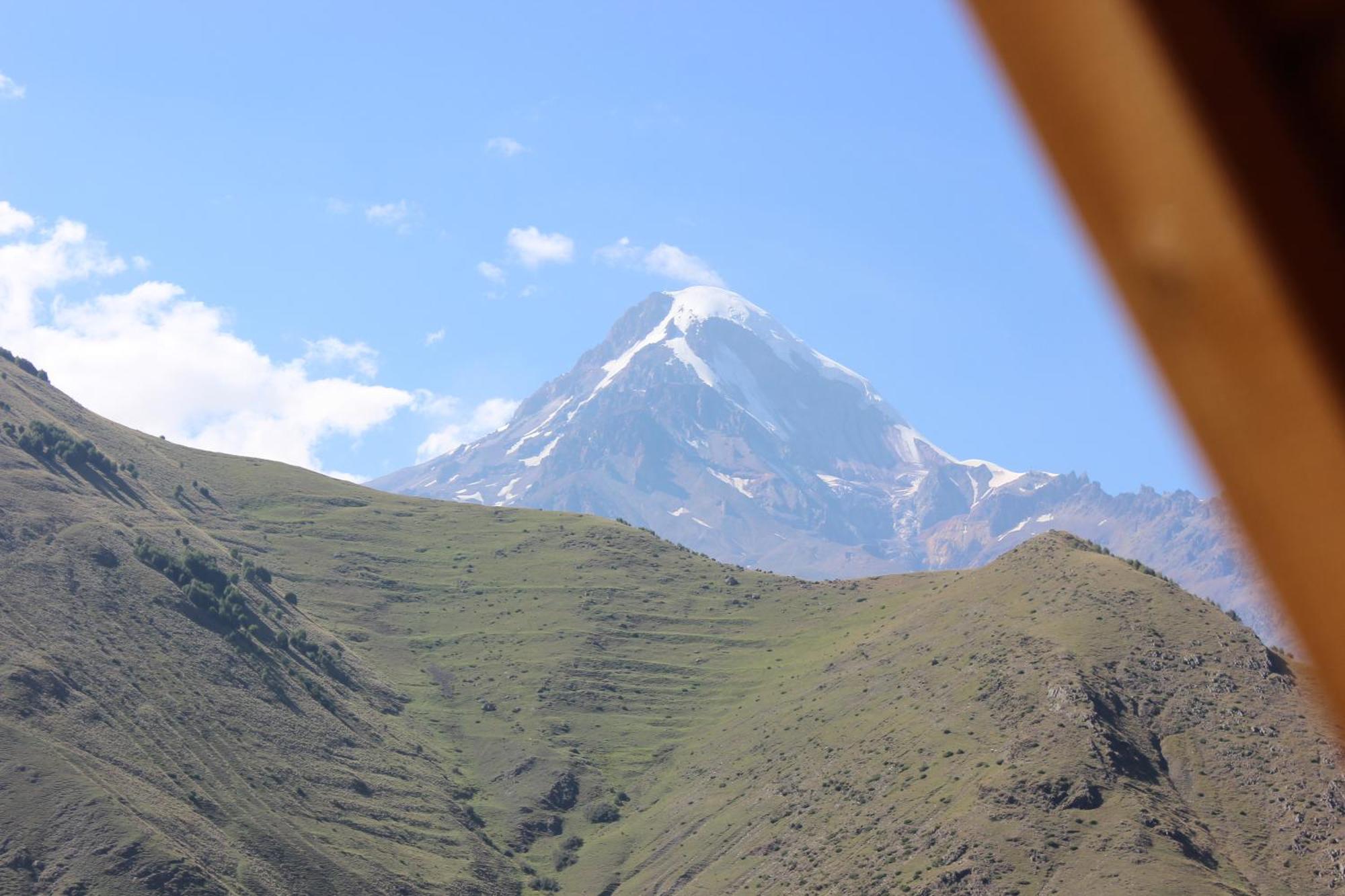 Kazbegi Folk Apartment Ngoại thất bức ảnh