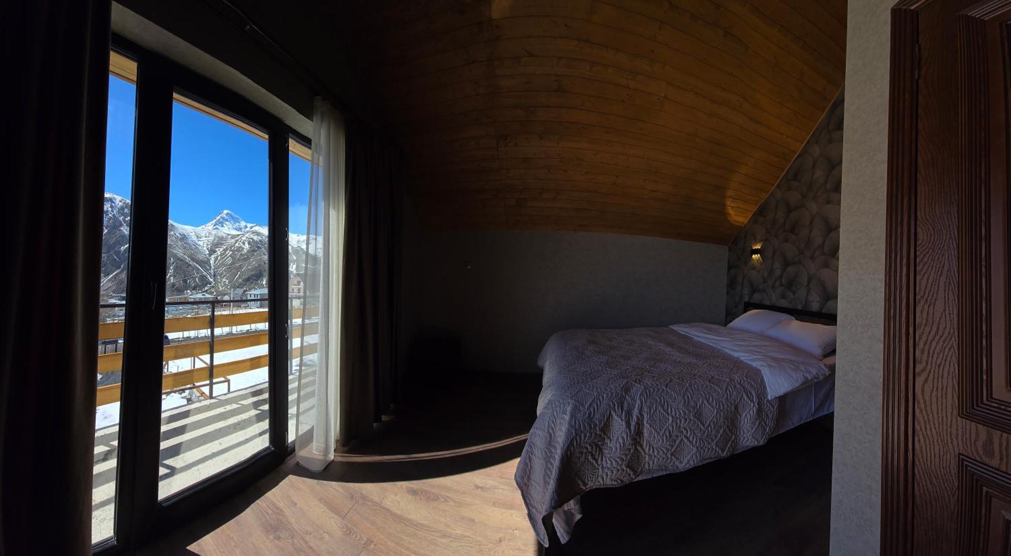 Kazbegi Folk Apartment Ngoại thất bức ảnh